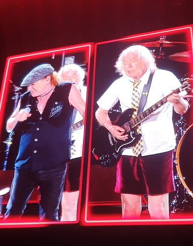 Screenshot_20251216_064444_Photos