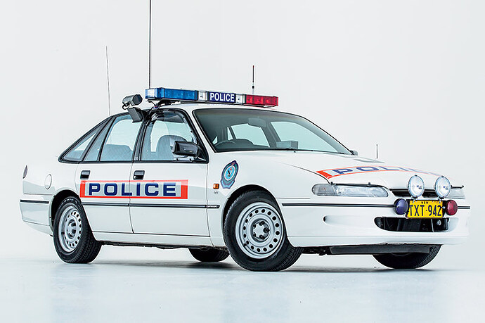 holden-commodore-vs-1